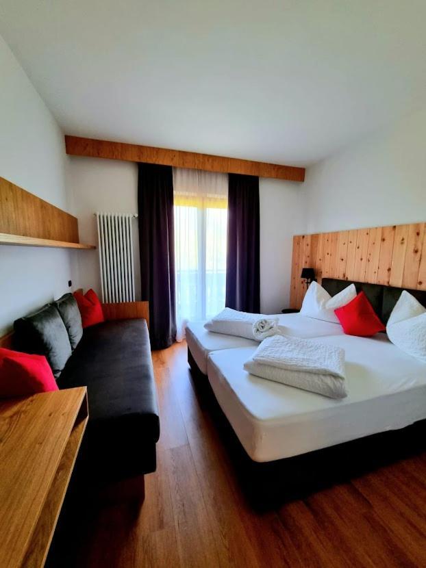 Hotel Brueckenwirt - Al Ponte Montagna Buitenkant foto