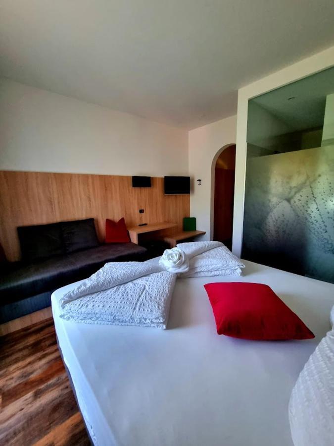 Hotel Brueckenwirt - Al Ponte Montagna Buitenkant foto